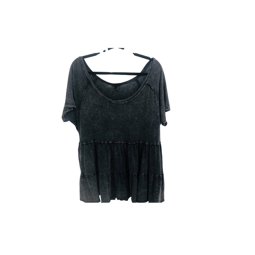 Torrid women's gray, short sleeve,‎ baby doll top size 2 XL tiered ruffle